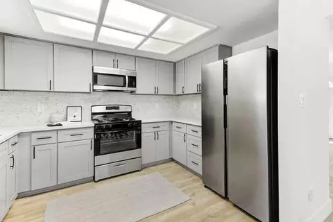 Kitchen - 5643 Whitney Ave, Carmichael, CA 95608 photo 3 of 11