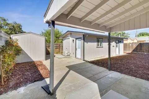 Exterior - 5643 Whitney Ave, Carmichael, CA 95608 photo 7 of 12