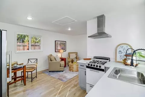 Kitchen - 5643 Whitney Ave, Carmichael, CA 95608 photo 9 of 11