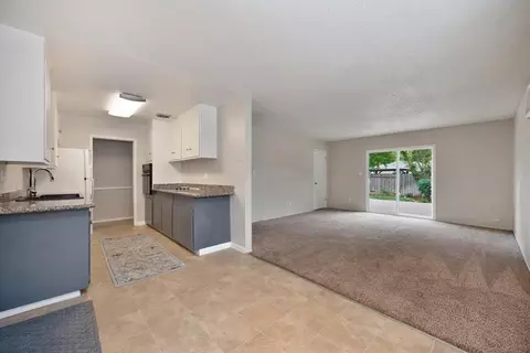 1402 Spruce Ln, Davis, CA 95616 photo 10