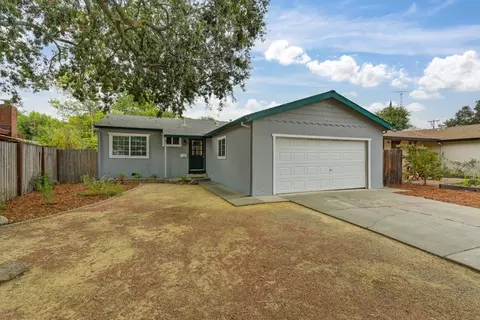 1402 Spruce Ln, Davis, CA 95616 photo 3