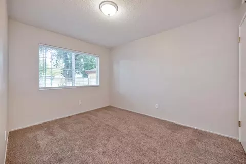1402 Spruce Ln, Davis, CA 95616 photo 17