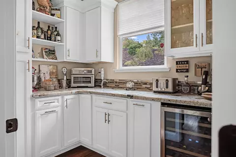 Kitchen - 3497 Lambeth Dr, Rescue, CA 95672 photo 4 of 5