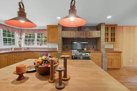 Kitchen - 13825 Pine Vw, Pine Grove, CA 95665 photo 4 of 11