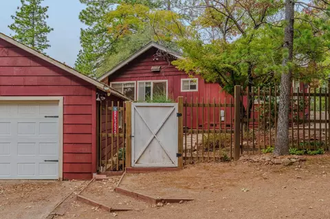 Exterior - 13825 Pine Vw, Pine Grove, CA 95665 photo 4 of 33
