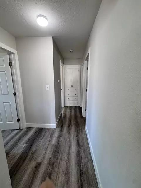 Entry Way - 2720 Dale Ave, Ceres, CA 95307 photo 2 of 2