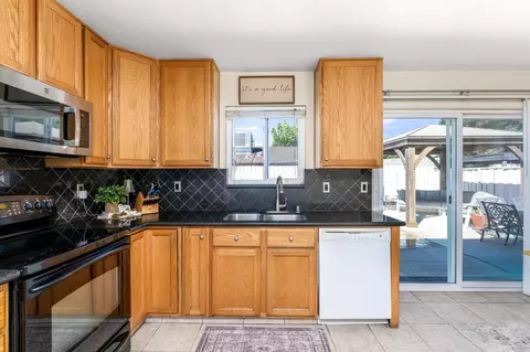 Kitchen - 731 Dixie Ln, Ripon, CA 95366 photo 1 of 2