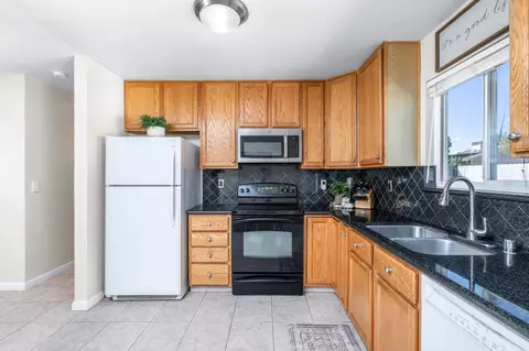 Kitchen - 731 Dixie Ln, Ripon, CA 95366 photo 2 of 2