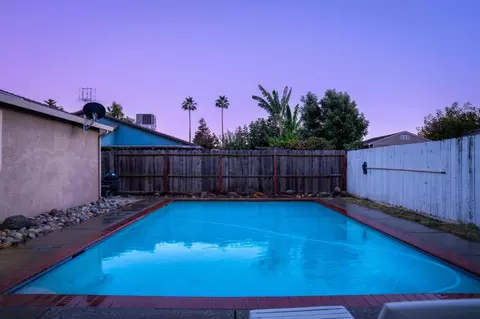 Exterior - 731 Dixie Ln, Ripon, CA 95366 photo 5 of 7