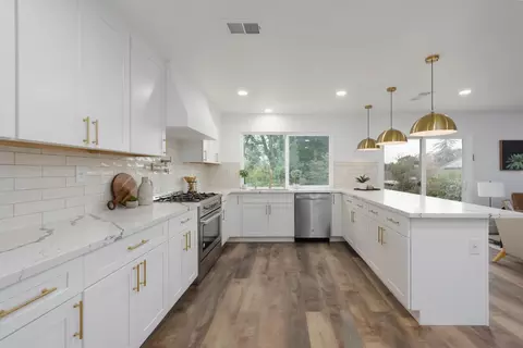 Kitchen - 4045 Grover Ct, Carmichael, CA 95608 photo 2 of 4
