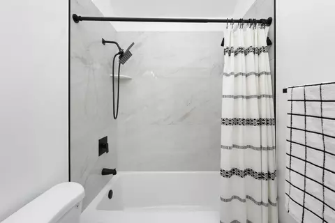Bath - 4045 Grover Ct, Carmichael, CA 95608 photo 5 of 5