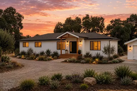 10880 Valley Dr, Plymouth, CA 95669
