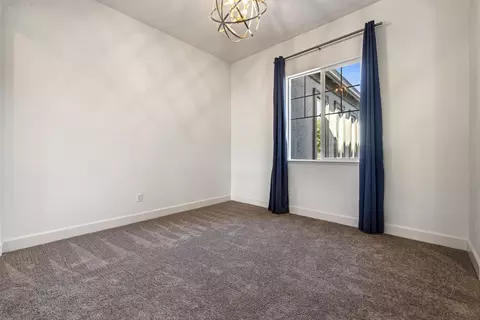1072 Glen Abbey Dr, Manteca, CA 95336 photo 17