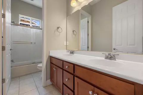 1072 Glen Abbey Dr, Manteca, CA 95336 photo 12