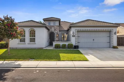 1072 Glen Abbey Dr, Manteca, CA 95336 photo 1