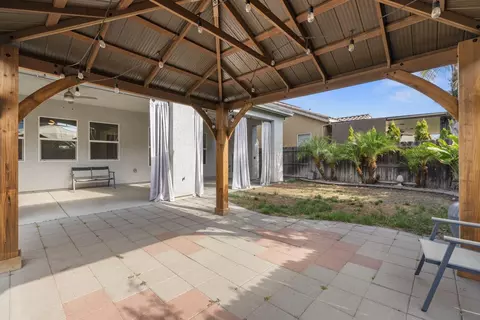 1072 Glen Abbey Dr, Manteca, CA 95336 photo 45