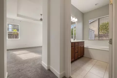 1072 Glen Abbey Dr, Manteca, CA 95336 photo 36