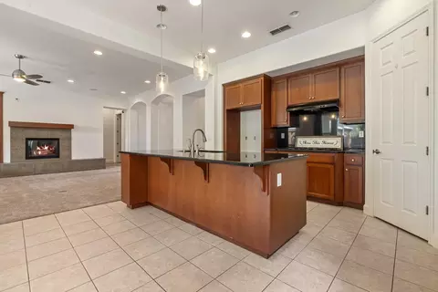 1072 Glen Abbey Dr, Manteca, CA 95336 photo 24