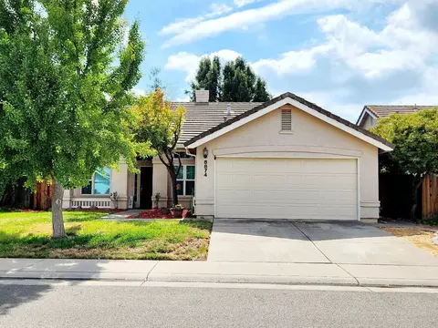 8874 Autumn Gold Ct, Elk Grove, CA 95624