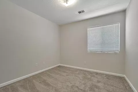 Bedroom - 440 Eider Dr, Patterson, CA 95363 photo 4 of 10