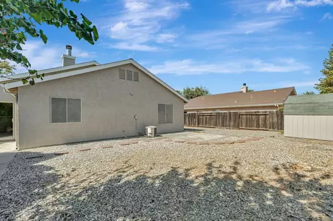 Exterior - 440 Eider Dr, Patterson, CA 95363 photo 6 of 10