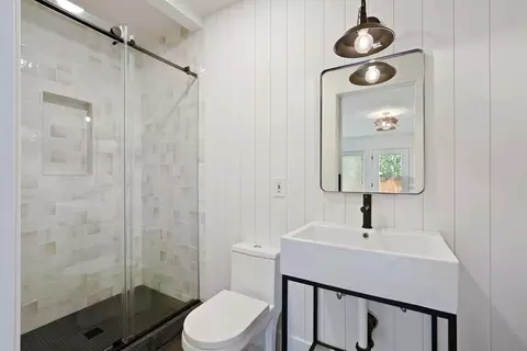 Bath - 11338 Randolph Rd, Wilton, CA 95693 photo 4 of 4