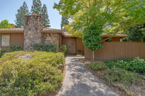 4515 Charleston Dr, Carmichael, CA 95608 photo 4