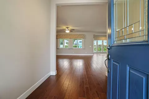 Entry Way - 2679 Glen Echo Ln, Manteca, CA 95336 photo 1 of 2