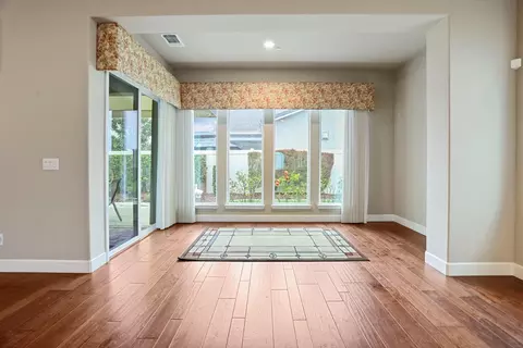 Living - 2679 Glen Echo Ln, Manteca, CA 95336 photo 5 of 5
