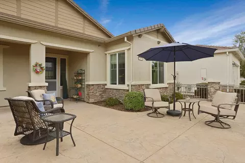 Exterior - 2679 Glen Echo Ln, Manteca, CA 95336 photo 2 of 20