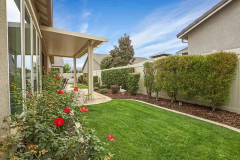 Exterior - 2679 Glen Echo Ln, Manteca, CA 95336 photo 14 of 20