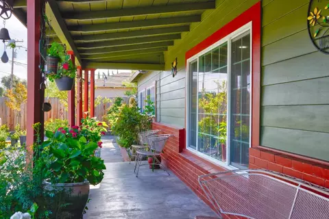 Exterior - 2120 River Rd, Modesto, CA 95351 photo 5 of 13