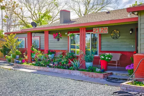 Exterior - 2120 River Rd, Modesto, CA 95351 photo 4 of 13