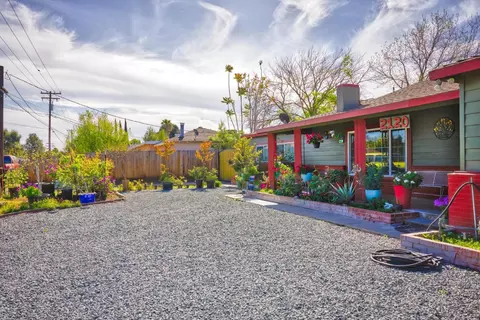 Exterior - 2120 River Rd, Modesto, CA 95351 photo 3 of 13