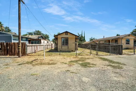5783 Riverside Dr, Olivehurst, CA 95961 photo 5