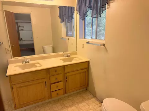 Bath - 3553 Bald Mountain Rd, West Point, CA 95255 photo 2 of 3
