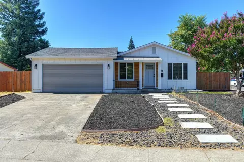 5213 Dove Dr, Fair Oaks, CA 95628