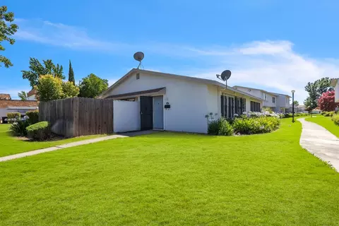 7700 La Mancha Way, Sacramento, CA 95823
