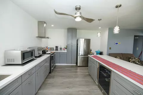 Kitchen - 428 Codington Way, Modesto, CA 95357 photo 4 of 5