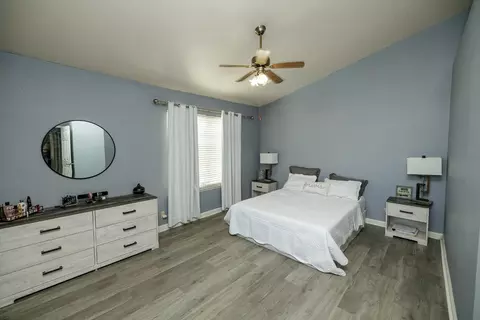 Bedroom - 428 Codington Way, Modesto, CA 95357 photo 1 of 4