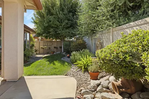 Exterior - 2345 Pepper Tree Ln, Manteca, CA 95336 photo 9 of 13