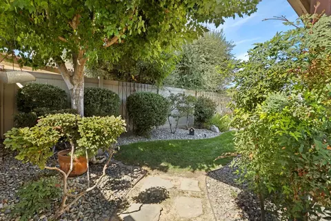 Exterior - 2345 Pepper Tree Ln, Manteca, CA 95336 photo 2 of 13