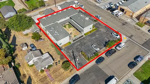 410 Pine St, Ripon, CA 95366 photo 1