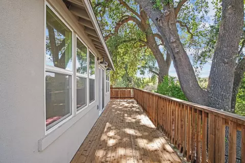 Exterior - 1541 W Hatch Rd, Modesto, CA 95351 photo 6 of 12