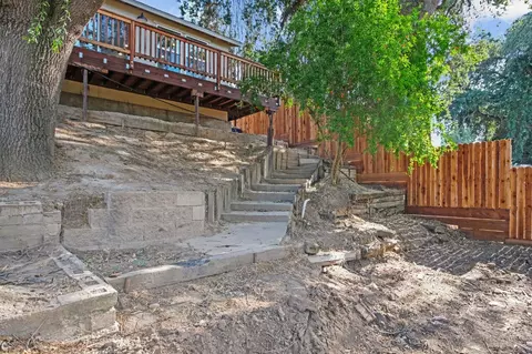 Exterior - 1541 W Hatch Rd, Modesto, CA 95351 photo 11 of 12