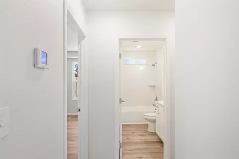 Entry Way - 1541 W Hatch Rd, Modesto, CA 95351 photo 2 of 3
