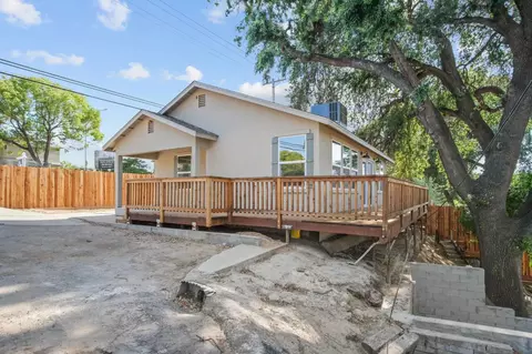 Exterior - 1541 W Hatch Rd, Modesto, CA 95351 photo 2 of 12
