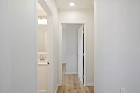 Entry Way - 1541 W Hatch Rd, Modesto, CA 95351 photo 3 of 3