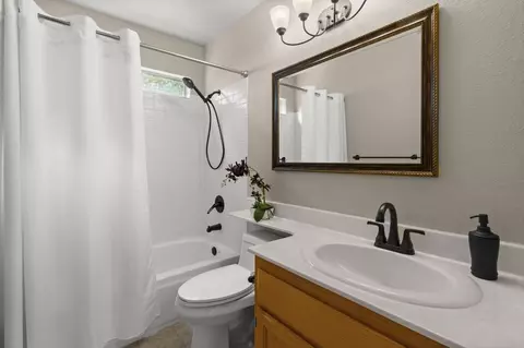 Bath - 8445 Bramble Bush Cir, Antelope, CA 95843 photo 4 of 4