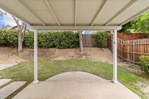 Exterior - 8445 Bramble Bush Cir, Antelope, CA 95843 photo 5 of 8